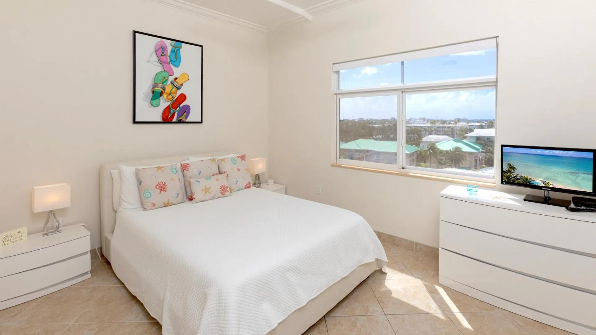 Apartment South Bay Beach Club 31- 3 Bedroom 2 Bathroom Unit George Town Cayman Islands