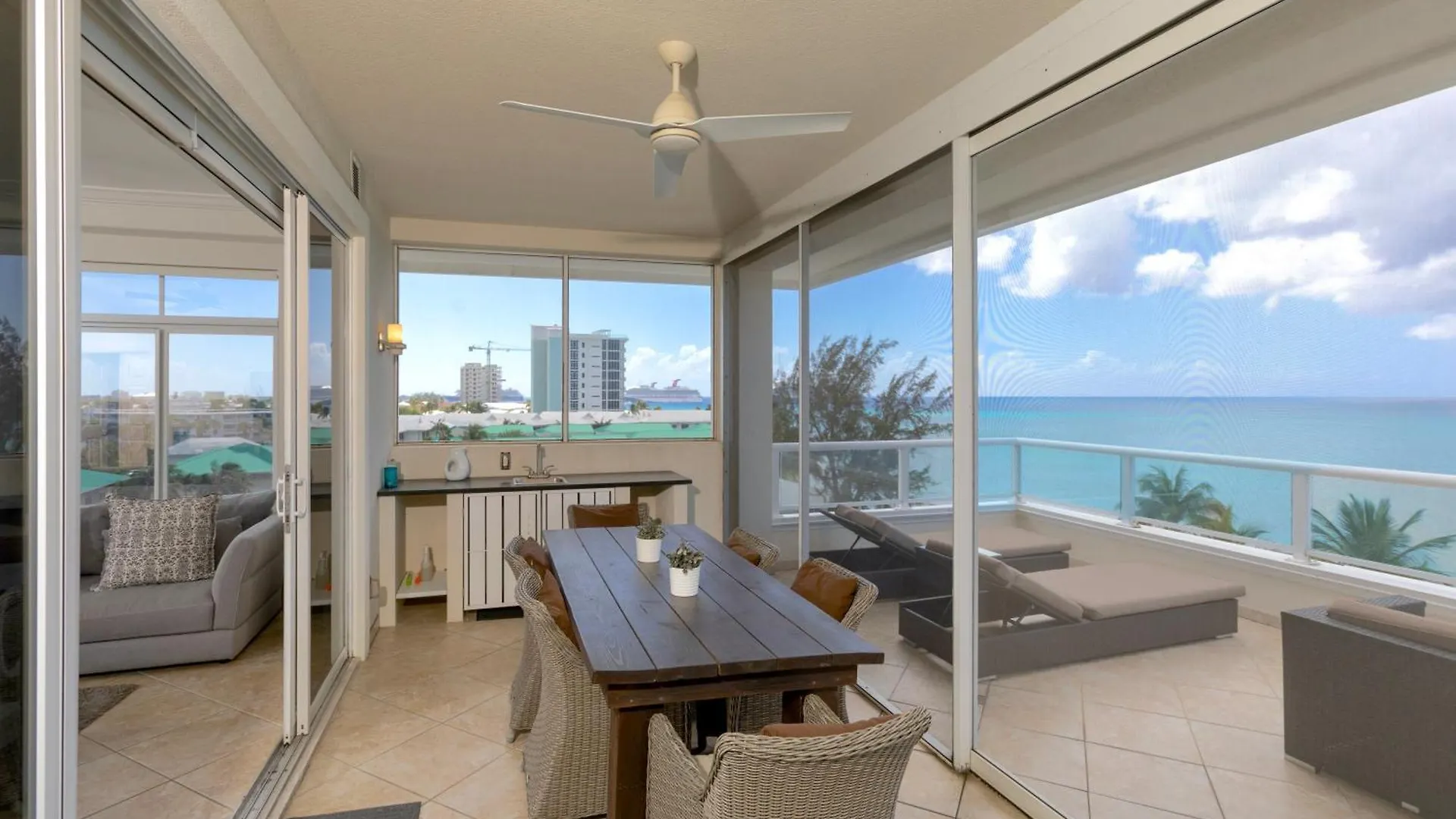 South Bay Beach Club 31- 3 Bedroom 2 Bathroom Unit George Town Apartment
