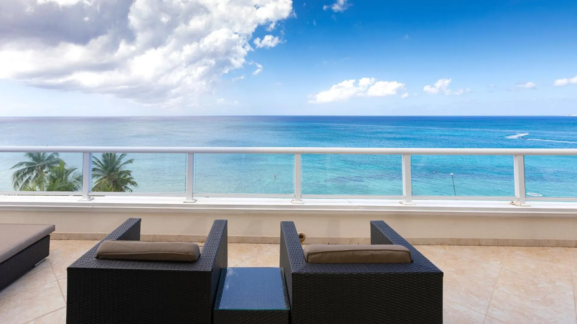 South Bay Beach Club 31- 3 Bedroom 2 Bathroom Unit George Town